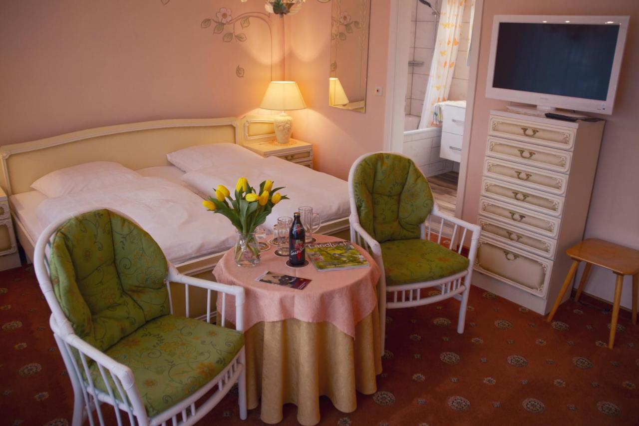 Hotel Garni Regina Goessweinstein Exterior photo